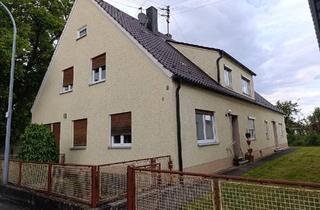Haus kaufen in 89429 Bachhagel, Bachhagel - freistehendes 2-Familienwohnhaus mit Garage,und großem Garten