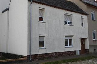 Haus kaufen in 06792 Sandersdorf, Sandersdorf-Brehna - Haus in ruhiger Lage