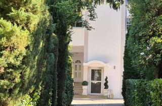 Wohnung kaufen in Erlbachstraße 25a, 81249 München, Ihr Zuhause im Grünen: Hochwertige Gartenwohnung mit Südwestterrasse in München-Lochhausen