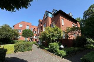 Wohnung kaufen in 53117 Graurheindorf, Bonn Graurheindorf- Dachgeschosswohnung mit Balkon am Rhein