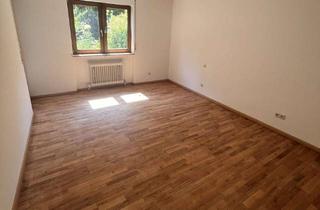 Wohnung kaufen in 79189 Bad Krozingen, Sofort verfügbar: Helle 3,5-Zimmer-Wohnung mit Terrasse & Balkon in zentraler Lage!