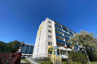 Wohnung kaufen in 12559 Köpenick, Sichere Mieteinnahmen & starke Nachfrage: Behagliche 1,5 Zimmerwohnung mit Balkon