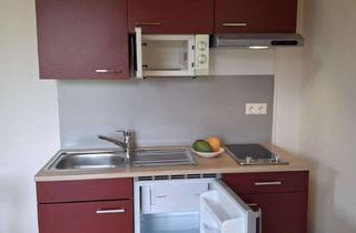 Wohnung mieten in 71229 Leonberg, Teilmöblierte Dienstwohnung: Wohnen und Kinderbetreuung: 1-Zimmer-Wohnung verbunden mit Minijob