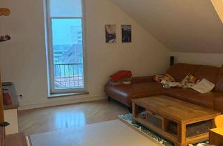 Wohnung mieten in Gneisenaustraße 54, 41061 Mönchengladbach, Großzügige, gepflegte 3-Zimmer-DG-Wohnung nähe Bunter Garten