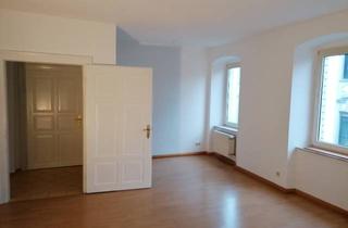 Wohnung mieten in Hofer Str. 17, 95233 Helmbrechts, Gepflegte 3-Zimmer-Wohnung mit Einbauküche und Dachterasse in Helmbrechts