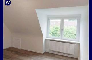 Wohnung mieten in Tinsdaler Weg 113, 22880 Wedel, Charmant & leicht schräg! 2-Zimmer-DG-Wohnung, Einbauküche, Tageslichtbad mit Dusche, Keller