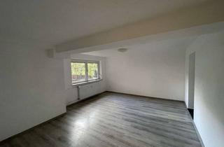 Wohnung mieten in Dorfwiesenstasse 37, 75417 Mühlacker, Sofort frei: Helle 3-Zimmer-Wohnung mit gutem Schnitt in Mühlacker-Enzberg