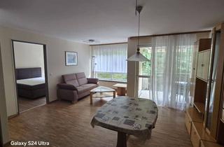 Wohnung mieten in Am Brunnenhäusle, 72213 Altensteig, Komfortabel wohnen in Altensteig – Barrierearme 2-Zimmer-Wohnung mit Aufzug & Balkon