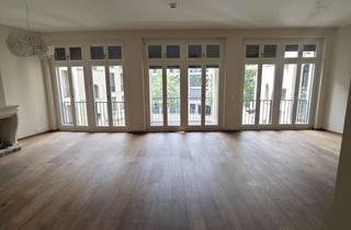 Wohnung mieten in Neue Grünstraße, 10179 Mitte, Licht, Raum & Luxus – Ihre exklusive 4-Zimmer-Wohnung direkt in Berlin-Mitte