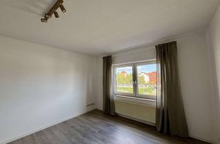 Wohnung mieten in Im Wölpfelde 18, 30519 Wülfel, Schöne, helle 2-Zimmer-Wohnung mit EBK, Waschmaschine und Garage