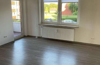 Wohnung mieten in Helgoländer Str. 42, 25746 Heide, Modernisierte 2-Zimmer-Wohnung mit Wohnberechtigungsschein