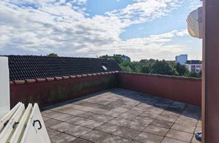 Wohnung mieten in Lange Str. 98, 27580 Lehe, Lebendiges Wohnen in Bremerhaven: 3-Zimmer-Dachgeschosswohnung mit Dachterasse