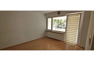 Wohnung mieten in Engadinerstraße, 81475 München, Helle 1-Zimmer-Wohnung mit Loggia und Einbauküche