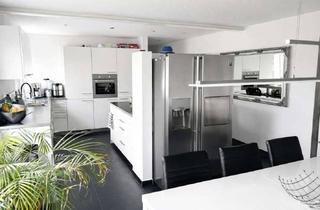 Haus kaufen in 67663 Innenstadt, Wohnen in Lämmchesberg: Mehrgenerationenhaus mit großzügigem Garten und zwei Garagen