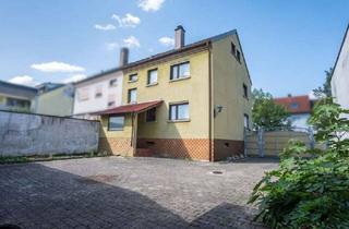 Haus kaufen in 76698 Ubstadt-Weiher, Charmantes Ein‑/Zweifamilienhaus mit großem Grundstück, bis Ende 2026 vermietet