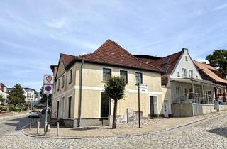 Haus kaufen in 18528 Bergen, Wohn- und Geschäftshaus mit viel Potenzial direkt im Zentrum von Bergen