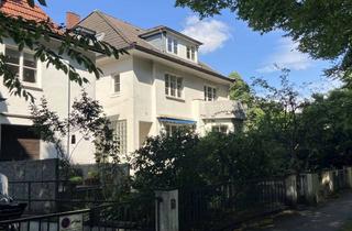Villa kaufen in 20535 Hamm, Klassische Villa mit drei Wohneinheiten