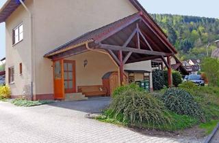 Haus mieten in 75323 Bad Wildbad, Zentral gelegenes Reihenendhaus in Bad Wildbad/Calmbach mit Carport und Garten