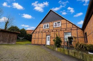 Anlageobjekt in 29683 Bad Fallingbostel, Solides Zinshaus mit 6 Wohneinheiten und 4 Garagen!