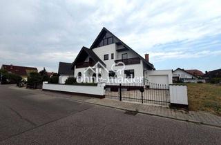 Haus kaufen in Kirchfeldring 21, 68804 Altlußheim, Großes Architektenhaus inkl. Garage u. Garten * in Altlußheim