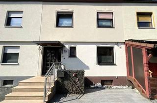 Reihenhaus kaufen in 90596 Schwanstetten, Reihenmittelhaus mit Keller, Balkon, Kachelofen und Garage in ruhiger Wohnlage Schwanstettens