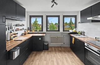 Wohnung kaufen in 91056 Erlangen, Gepflegte 3-Zimmer-Dachgeschosswohnung mit ca. 98 m² in Erlangen-Büchenbach