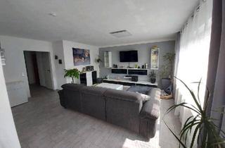 Wohnung kaufen in 71554 Weissach, Weissach im Tal - Helle, renovierte 2,5-Zimmer-Erdgeschosswohnung mit Garten