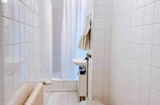 Wohnung kaufen in 13359 Berlin, Berlin - 2-Zi-Altbau 70,72 m², renoviert & möbliert, bezugsfrei, privat