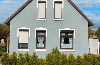 Haus kaufen in 26316 Varel, Varel - Schönes 1-2 Familienhaus in gefragter Lage von Varel-Langendamm
