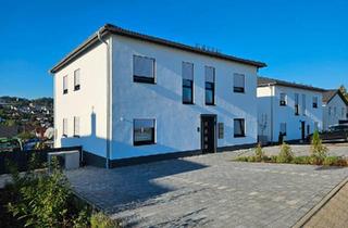 Wohnung kaufen in 35781 Weilburg, Weilburg - Luxuriöse Eigentumswohnung als Kapitalanlage in Weilburg