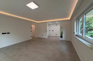 Wohnung kaufen in 58097 Hagen, Hagen - Vollständig kernsanierte 2-Zimmer-ETW mit Terrasse und Stellplatz