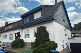Haus kaufen in 66787 Wadgassen, Wadgassen - Großzügiges Haus (270m2) mit Garten, Balkon, Loggia, Doppelgarage