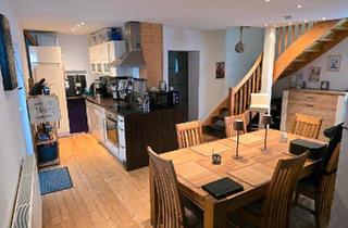 Haus kaufen in 34286 Spangenberg, Spangenberg - Doppelhaus, Hybrid-Wärmepumpe, Wallbox, Glasfaser und BKW