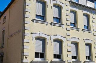 Mehrfamilienhaus kaufen in 37431 Bad Lauterberg, Bad Lauterberg im Harz - Mehrfamilienhaus mit 2 Garagen und Schuppen zu verkaufen