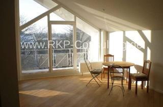 Wohnung kaufen in Neue Aue, 52355 Düren, Komfort-DG-Wohnung mit Einbauküche, Einzelgarage & KFZ-Stellplatz - Kapitalanlage oder Eigennutzung!