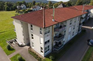 Wohnung kaufen in 66839 Schmelz, Gepflegte 2-Zimmer-Wohnung mit Balkon in guter Lage
