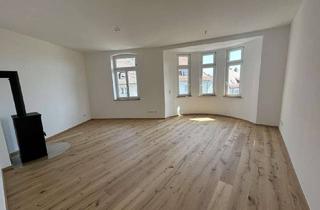 Wohnung kaufen in 96050 Bamberg, Kernsanierte 4-Zi-Altbauwohnung mit Balkon im Herzen Bambergs