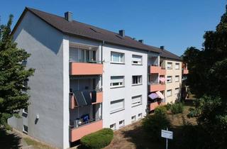 Wohnung kaufen in 74399 Walheim, Charmante 3,5-Zimmer-Wohnung mit guter Aufteilung, Balkon, Einbauküche und zwei Stellplätzen
