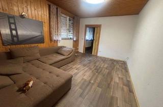 Wohnung kaufen in 96465 Neustadt, Attraktive Erdgeschosswohnung mit großzügigen Außenflächen in Neustadt bei Coburg