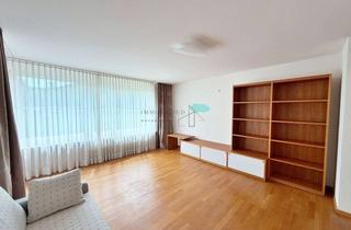 Wohnung kaufen in 78727 Oberndorf, Lichtdurchflutete 3 Zimmer Wohnung in gefragter Lage von Oberndorf am Neckar