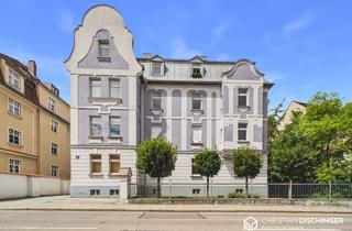 Wohnung kaufen in 93047 Innenstadt, Stilvolle Altbauwohnung in denkmalgeschütztem Jugendstilgebäude