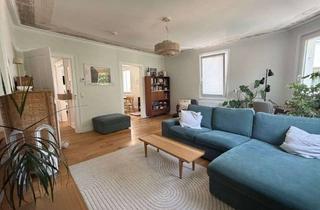 Wohnung mieten in 73728 Esslingen, Stilvolle Altbauwohnung mit Balkon in Esslingen am Neckar