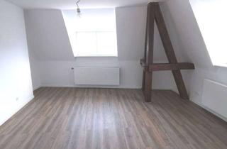 Wohnung mieten in Friedrichstraße 40, 18507 Grimmen, Zauberhafte 2 Raum Wohnung über den Dächern von Grimmen