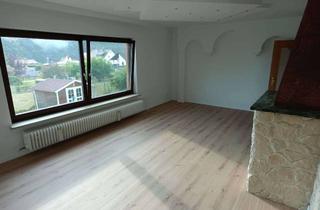 Wohnung mieten in Zur Langwies 10, 35781 Weilburg, Wohnung in Weilburg-Ahausen, 4 Zi., mit Einbauküche