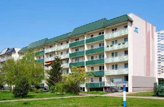 Wohnung mieten in Moskauer Straße, 39218 Schönebeck, 3-Raum Wohnung mit Balkon und Dusche zu vermieten (Aufzuganbau!)