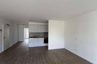 Wohnung mieten in Friedrichstraße, 01067 Friedrichstadt, Lichtdurchflutete 3-Raum-Wohnung mit Einbauküche und Terrasse