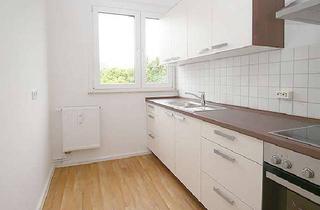 Wohnung mieten in Friedrich-Quenstedt-Straße, 06295 Lutherstadt Eisleben, Schöne 3-Raumwohnung mit moderner Einbauküche inkl. E-Herd