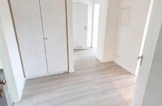 Wohnung mieten in 88662 Überlingen, Modernes Wohnen: 3-Zimmer-Wohnung mit Balkon in Überlingen mit Teilseesicht