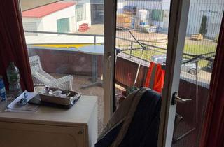Wohnung mieten in 73035 Göppingen, WG Zimmer gesucht ? Vier Zimmer Wohnung einzel vermietbar.