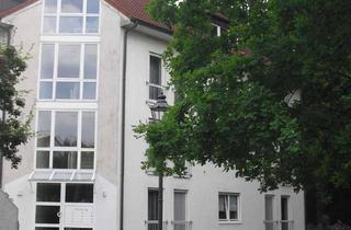 Wohnung mieten in An Der Katholischen Kirche, 15366 Hoppegarten, Idyllisch gelegene 3-Zimmerwohnung mit Balkon im Grünen
